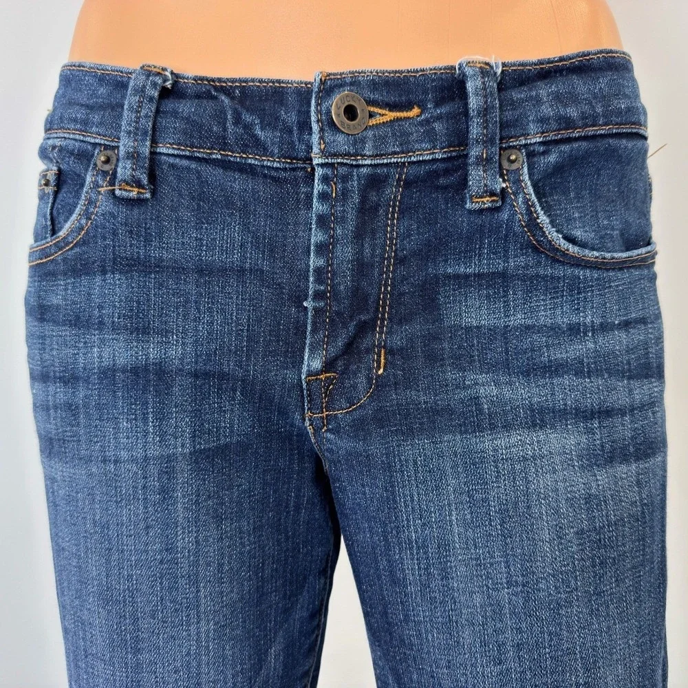 Lucky Brand Sweet Straight Jeans Womens 2/26‎ Dark Wash Blue Denim Stretch Jeans